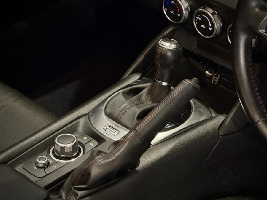 MX5 ROADSTER S - Image 10